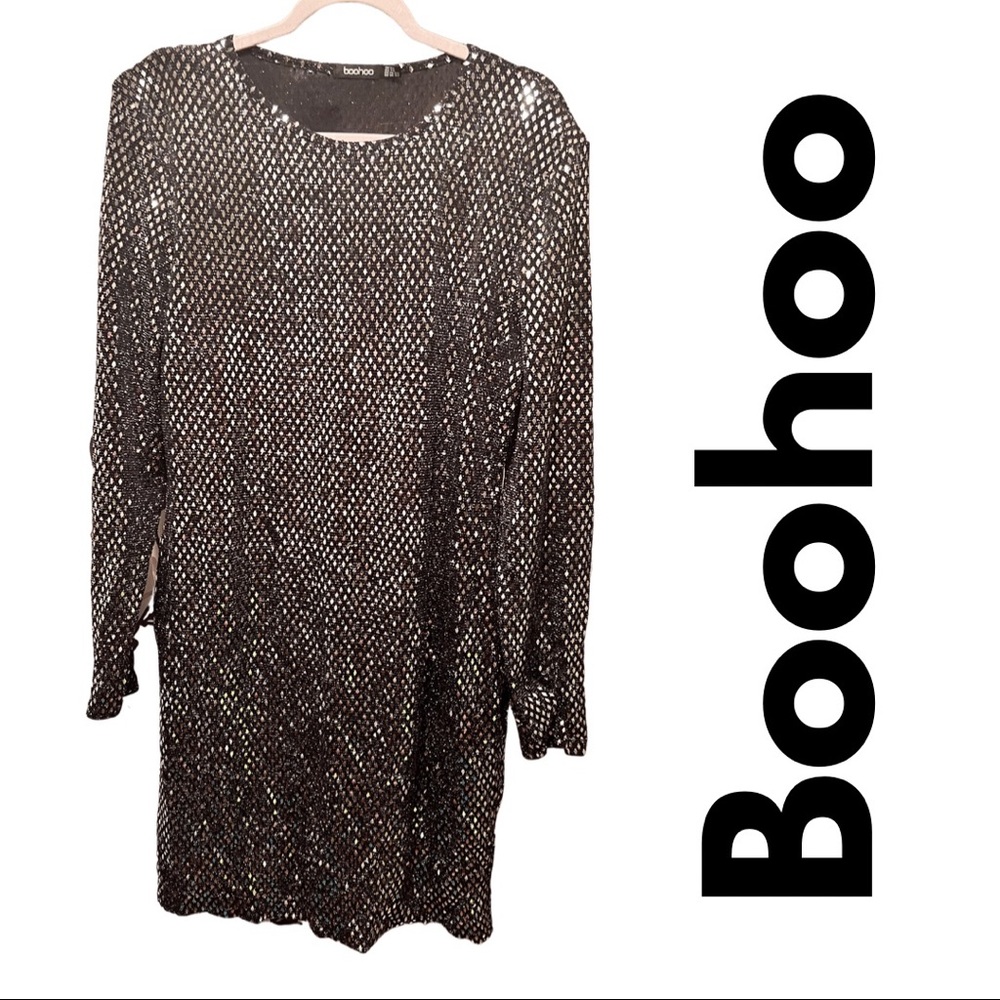 NWOT Boohoo silver and black dress